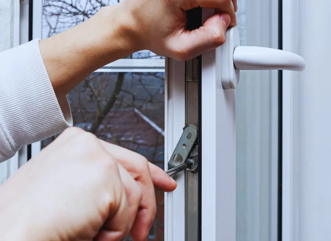 Réparation serrure de fenêtre Thue et Mue